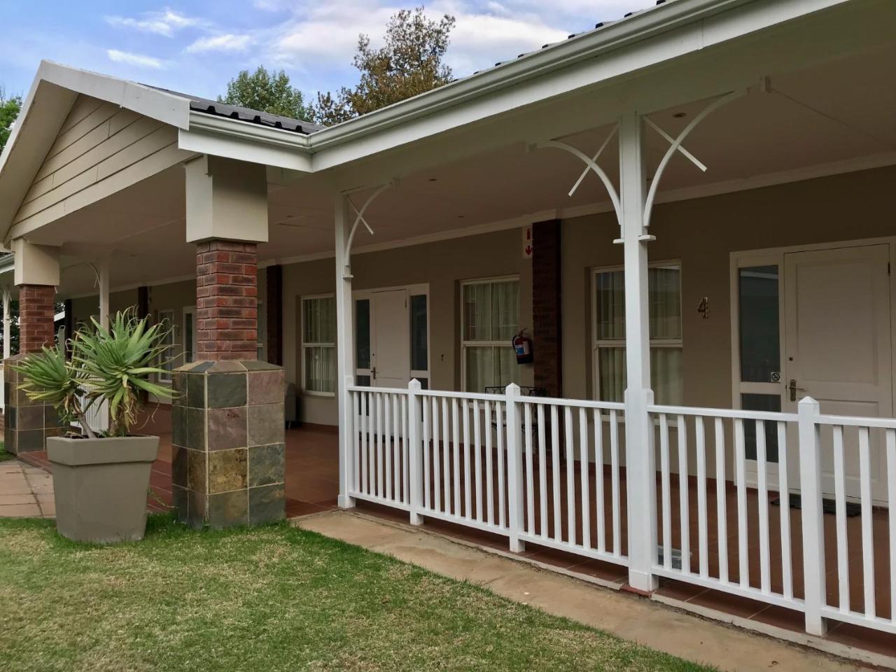 Anathi Hotel Kokstad  Exterior foto