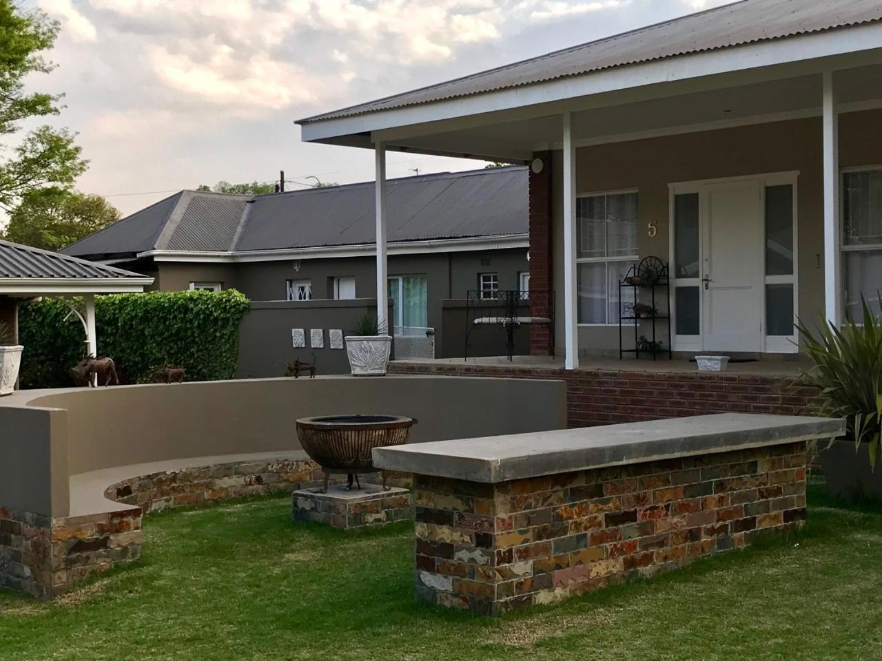 Anathi Hotel Kokstad  Exterior foto